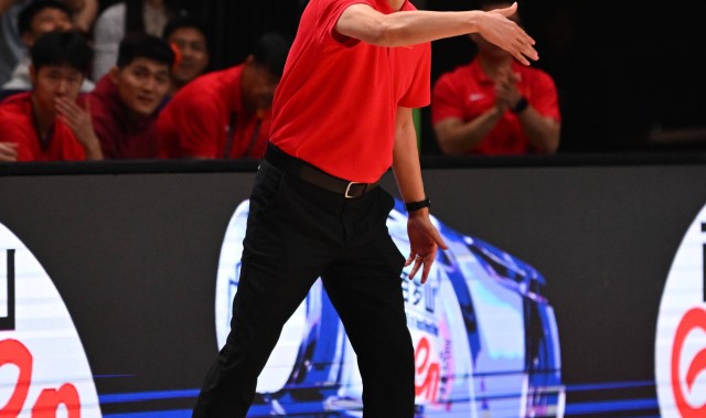 世界杯客户端更新说明-媒体人：两输韩国留给男篮的试错空间很小 郭士强必用熟悉的老将