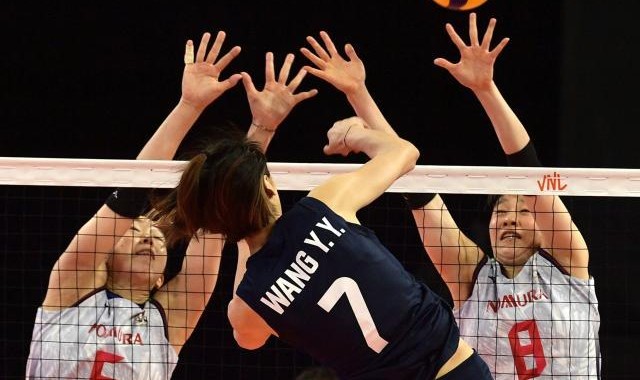 世界杯客户端更新说明-主动得分欠缺保障有差距 中国女排惨遭日本横扫