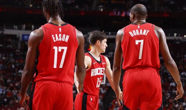 世界杯高清赛事平台-杜兰特：从伊森的神情就能看出他今天特别想赢 队友们都挺身而出